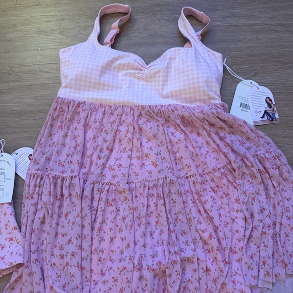 Blogilates Floral Shorts Gingham Legging Babydoll Dress Red Shorts Lot Large NWT - Picture 4 of 8
